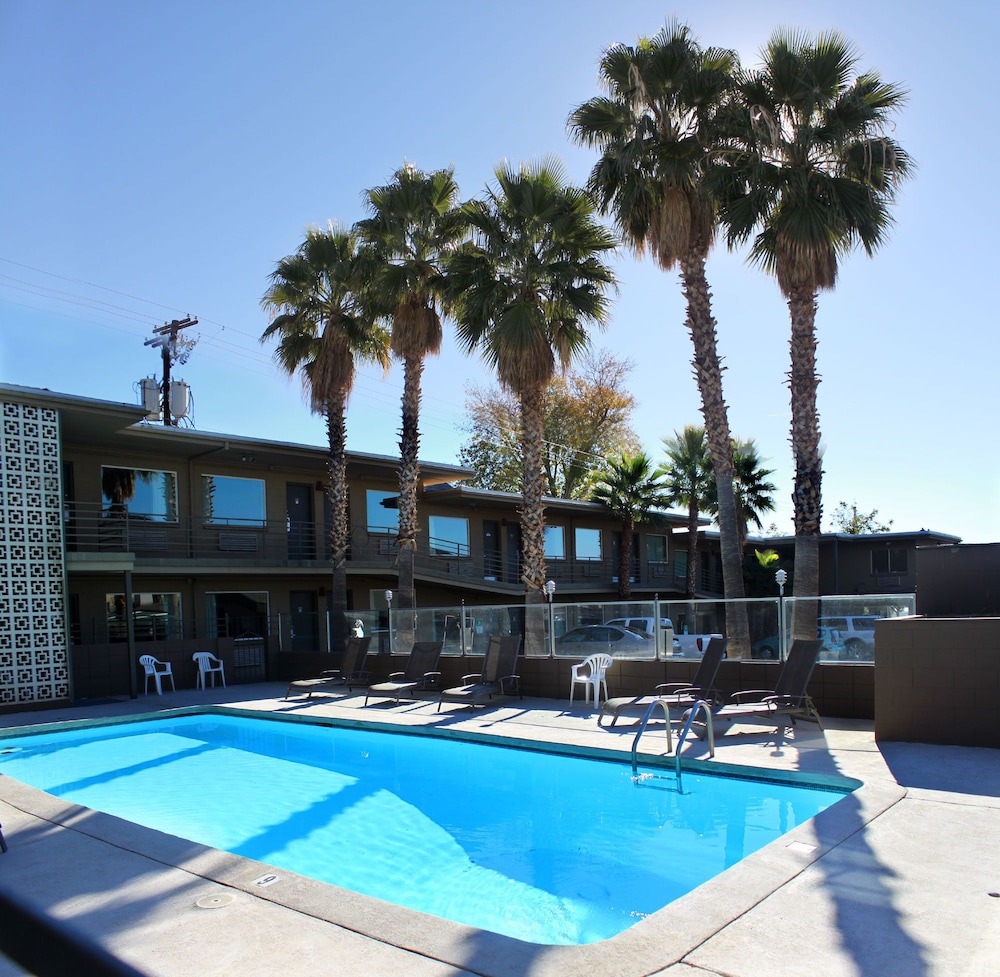 The Inn At St. George The Inn At St. George