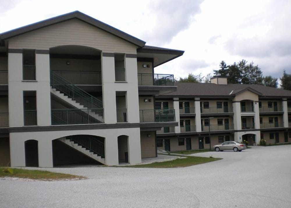 Hillside Inn 