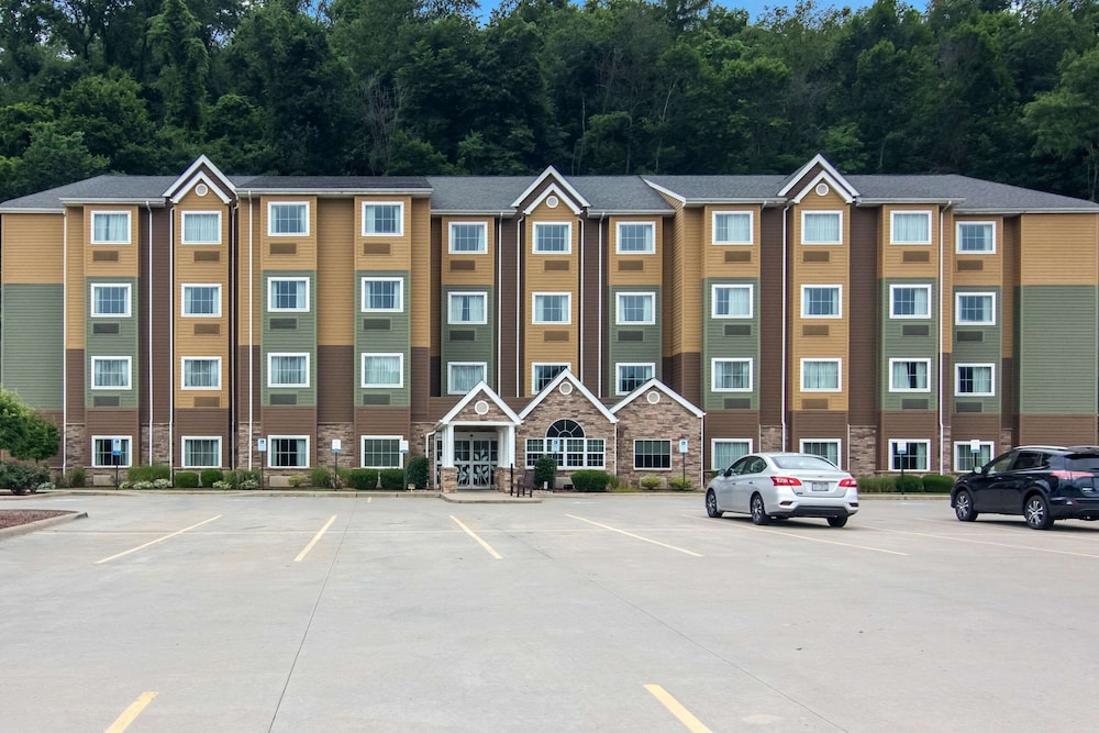 Sleep Inn & Suites Steubenville At The University 
