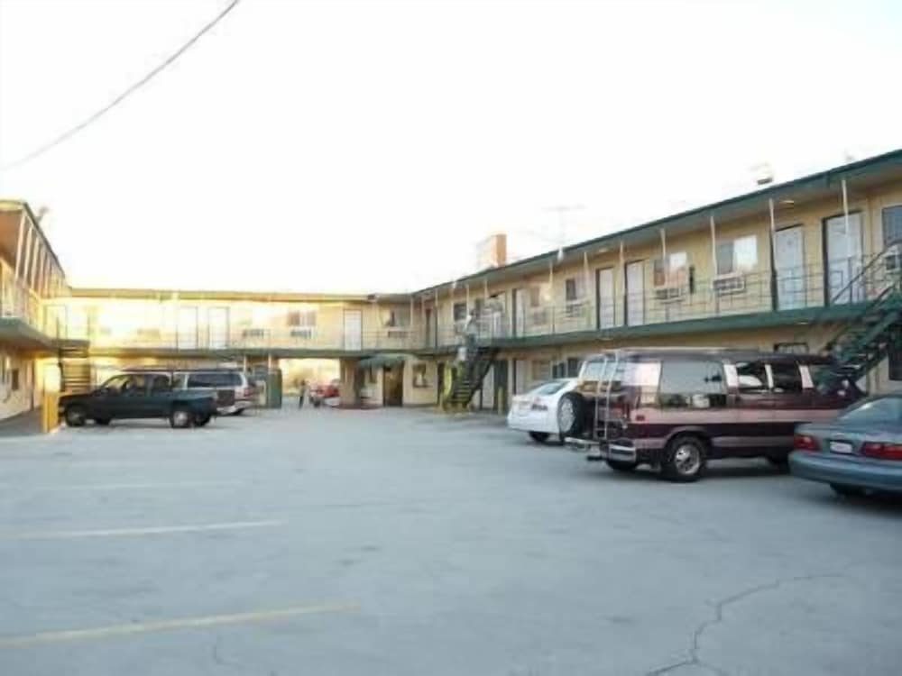 Eastsider Motel Eastsider Motel