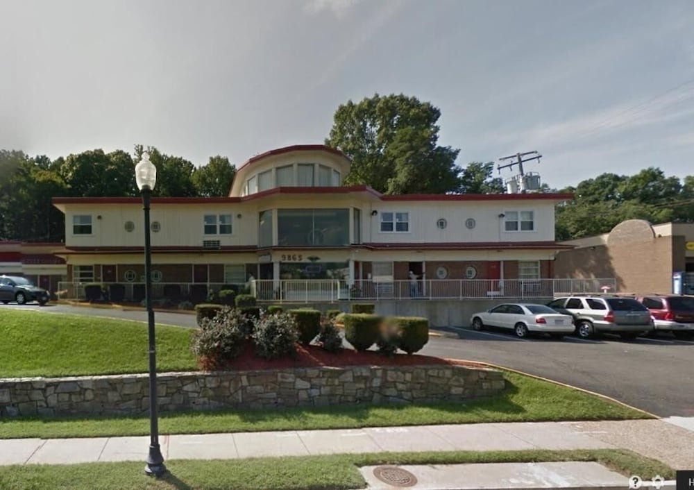 Lee High Inn 
