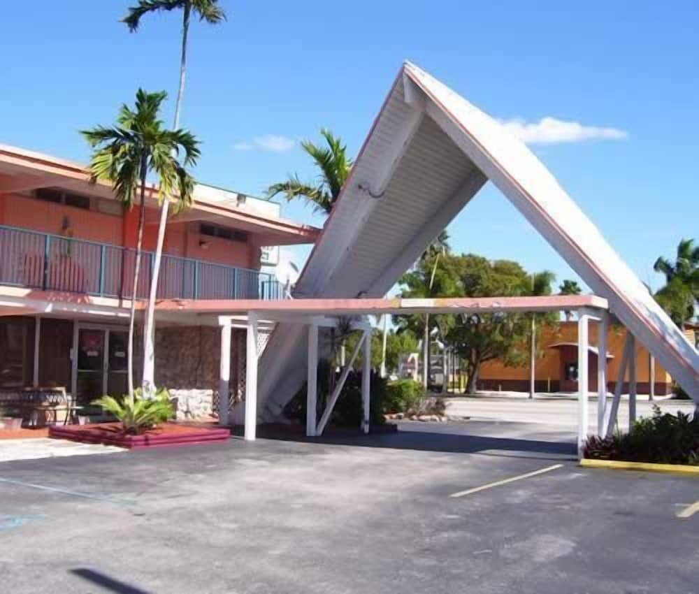 Inn At Homestead 